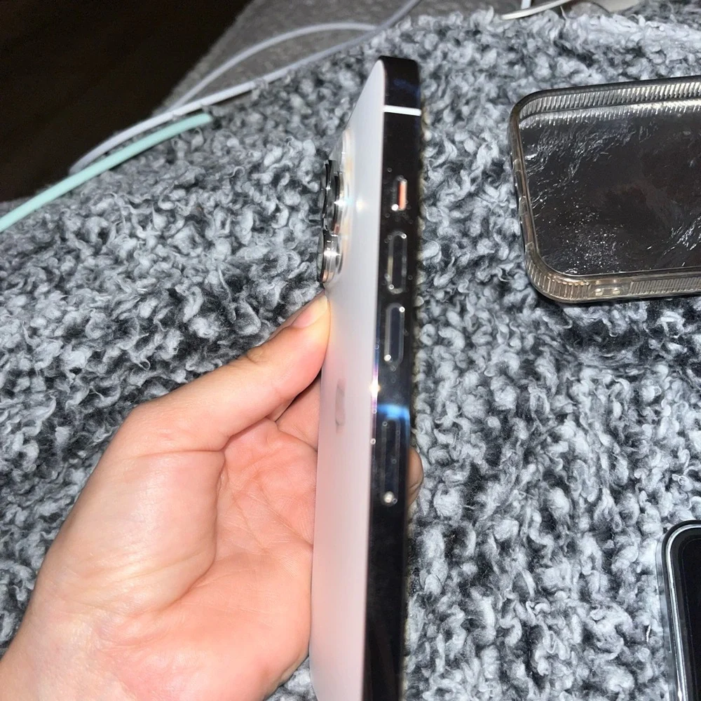 Apple iPhone 13 Pro 256GB Silver Unlocked Carrier Free